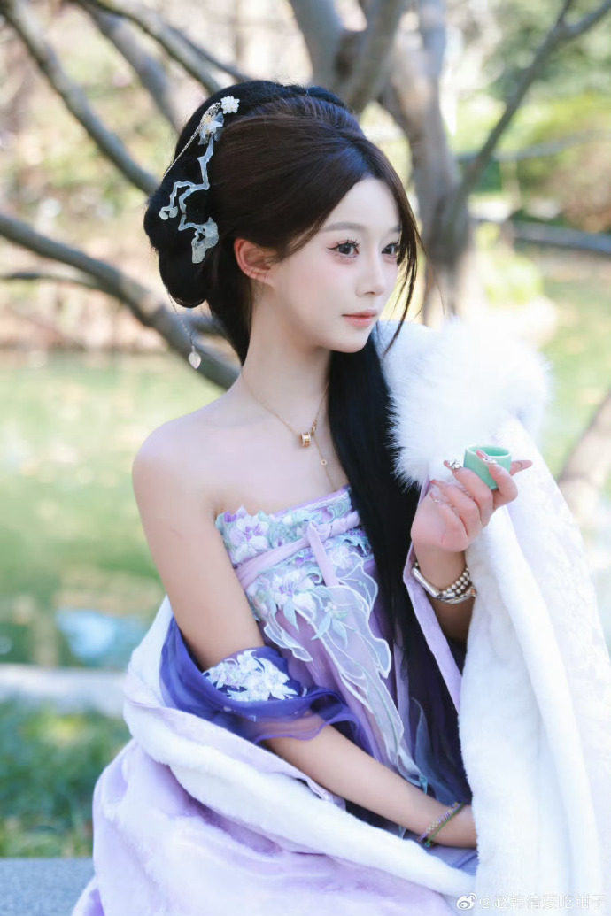 124124人文大艺术