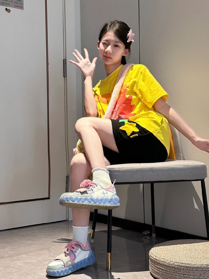 娇小黑白配大结局免费播放官方版_娇小黑白配大结局免费播放最新版本v.26.35.86_2265安卓网