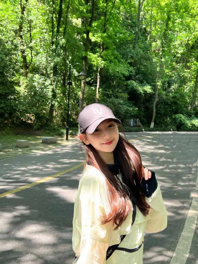 打扑克又叫又痛官方版_打扑克又叫又痛最新ios版v.6.10.32_萌主页