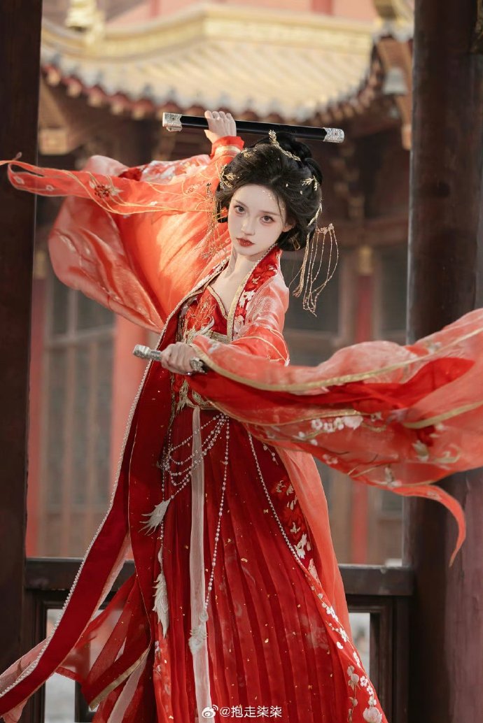 美丽的小蜜桃官方版_美丽的小蜜桃手机版v.24.13.69_凤凰图片